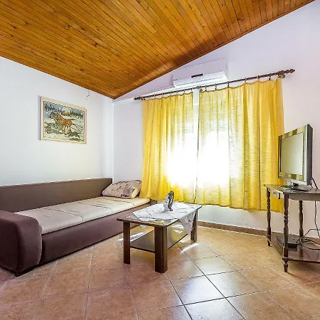 Casa Di Sanja E Boris Apartment *